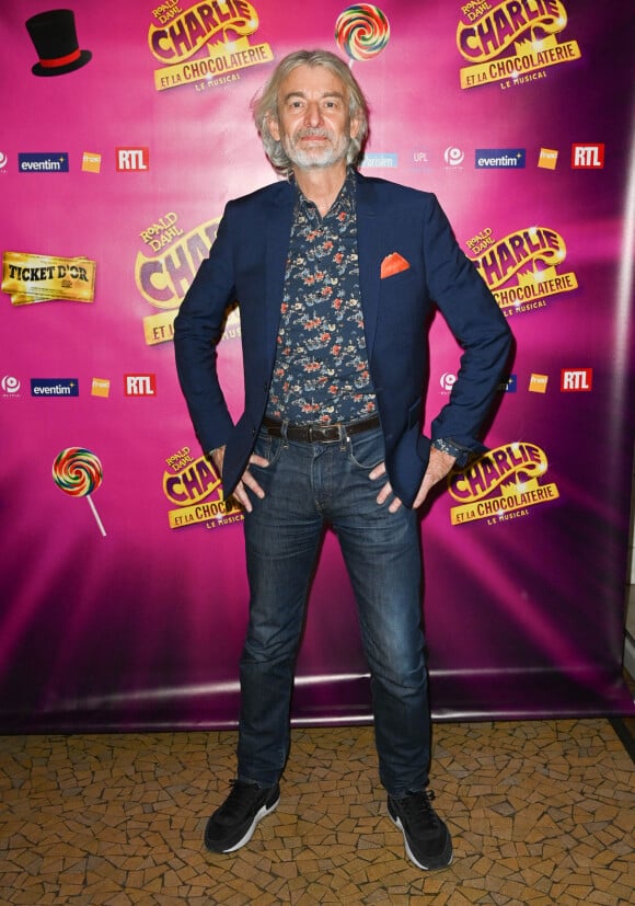 Gilles Verdez - Générale de la comédie musicale "Charlie et la chocolaterie" au Théâtre du Gymnase à Paris. Le 5 novembre 2021 © Coadic Guirec / Bestimage