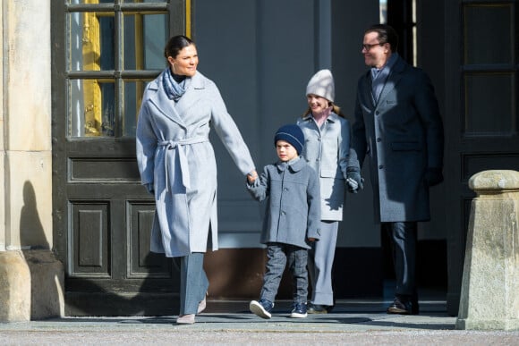 La princesse Victoria de Suède, la princesse Estelle, le prince Oscar, le prince Daniel - La famille royale de Suède participe à la cérémonie "Princess Victoria name day" à Stockholm le 12 mars 2022.