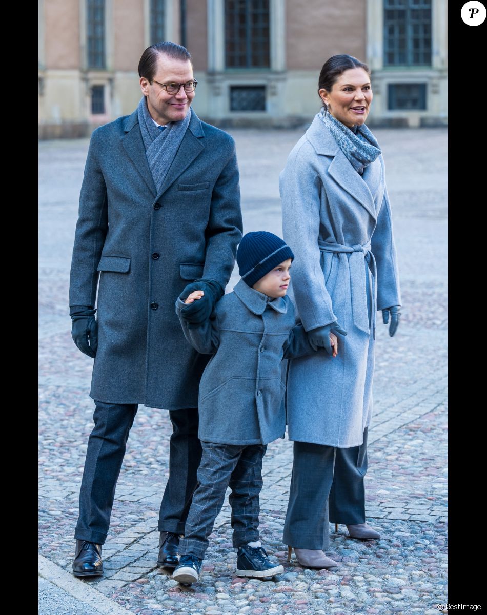 Le prince Daniel, la princesse Victoria de suède, le prince Oscar - La famille royale de Suède participe à la cérémonie "Princess Victoria name day" à Stockholm le 12 mars 2022.
