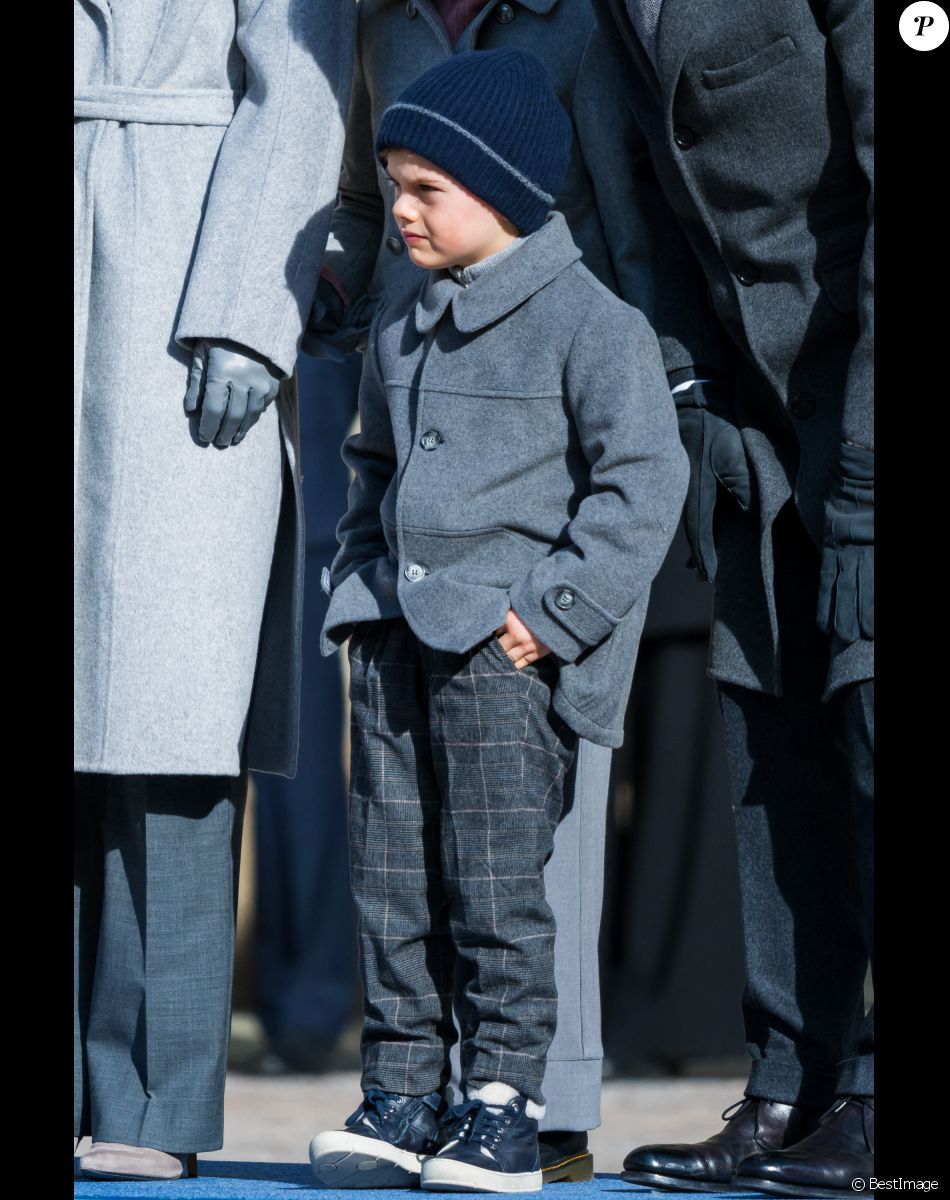 Le prince Oscar - La famille royale de Suède participe à la cérémonie "Princess Victoria name day" à Stockholm le 12 mars 2022