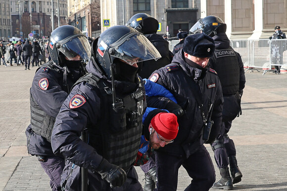 Guerre en Ukraine : Rassemblement non autorisé à Moscou contre "l'opération militaire" en Ukraine le 13 mars 2022