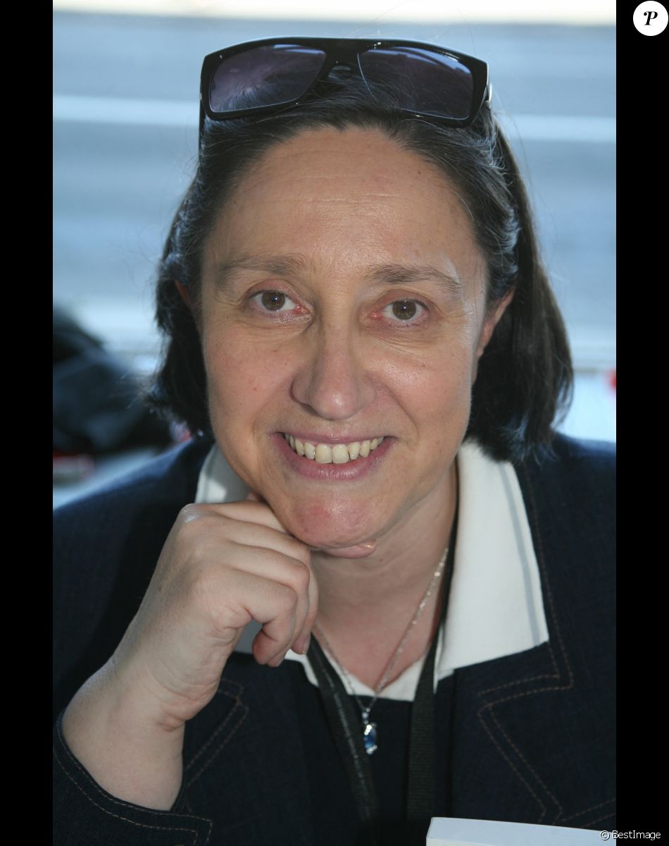Danièle Moreau - 20ème édition des Journées Nationales du Livre et du Vin à Saumur. Le 19 avril 2015