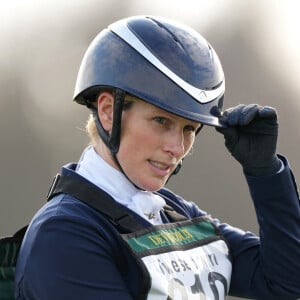 Zara Tindall participe à la compétition équestre Tweseldown Horse Trials à Odiham le 11 mars 2022.