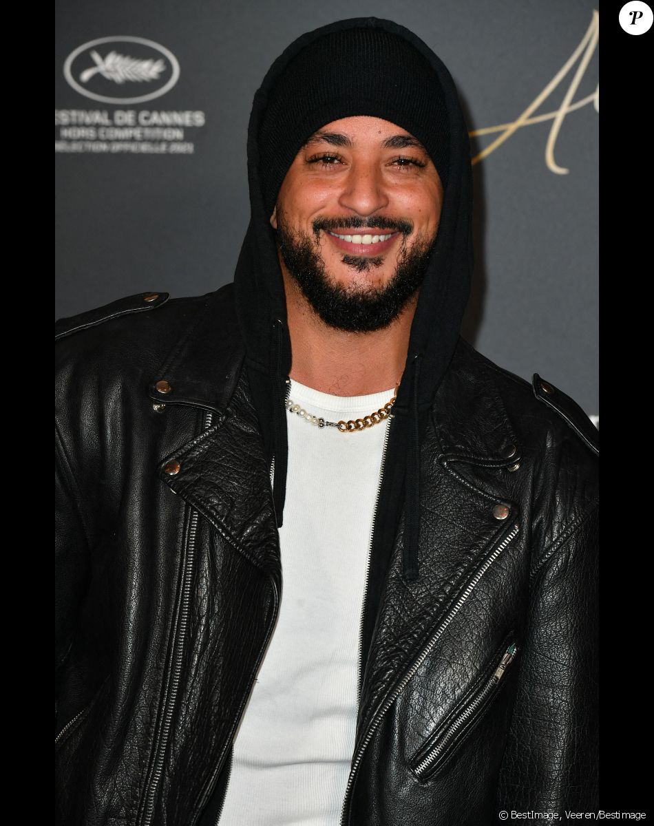 Info - Le chanteur Slimane annonce être devenu papa d'une petite fille prématurée - Slimane - Avant-Première du film "Aline" au Grand Rex à Paris © Veeren/Bestimage