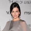 Camilla Belle était aussi originale qu'élégante dans une robe asymétrique signée Valentino lors du gala de charité The Art of Elysium's le 16 janvier 2010 à Los Angeles