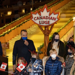 Ouverture du marché de Noël à Monaco en présence du prince Albert II, de ses enfants le prince Jacques, la princesse Gabriella, de la princesse Caroline de Hanovre, de Pierre Casiraghi, sa femme Béatrice Borroméo , de leurs enfants Francesco et Stefano, de Roisin Wittstock et de ses enfants Kaia Rose et Bodie à Monaco le 3 décembre 2021. © Olivier Huitel / Pool / Bestimage