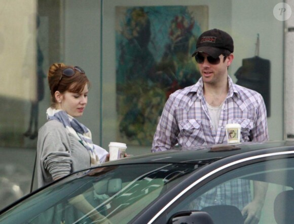 Amy Adams et son fiancé se baladent à L.A. 18/10/2010