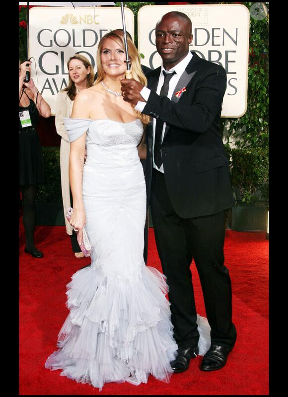 Heidi Klum et Seal méritaient de loin le Golden Globe du couple le plus glamour. Vêtue d'une robe Roberto Cavalli, le top avait la parfaite allure d'une sirène lors de la cérémonie des Golden Globes le 17 janvier 2010