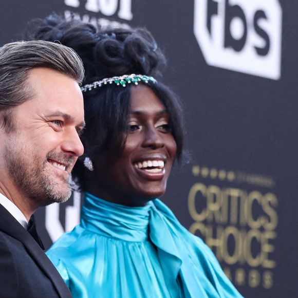 Joshua Jackson et Jodie Turner-Smith assistent à la 27ème édition des Critics Choice Awards à Los Angeles, le 13 mars 2022.