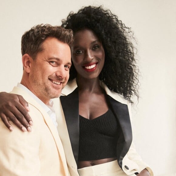 Joshua Jackson et Jodie Turner-Smith posent sur la campagne des fêtes de fin d'année 2021 de la marque J. Crew.