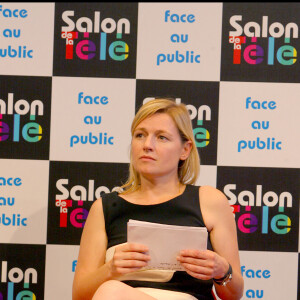 Anne-Elisabeth Lemoine au premier salon de la télévision à Paris Porte de Versailles