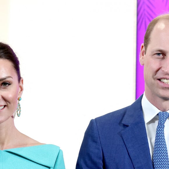 Catherine Kate Middleton et le prince William - Le duc et la duchesse de Cambridge rencontrent Philip Davis, le premier ministre des Bahamas, dans le cadre de leur voyage dans les Caraïbes le 24 mars 2022 