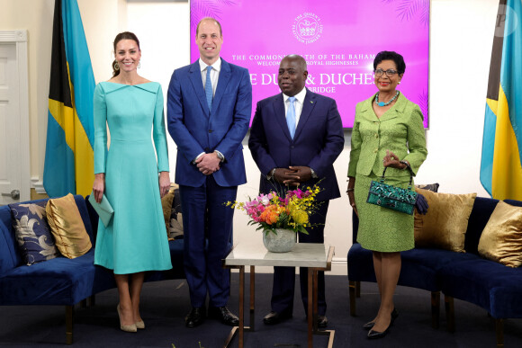 Catherine Kate Middleton, le prince William, Philip Davis, le premier ministre des Bahamas et sa femme Ann-Marie - Le duc et la duchesse de Cambridge rencontrent Philip Davis, le premier ministre des Bahamas, dans le cadre de leur voyage dans les Caraïbes le 24 mars 2022 