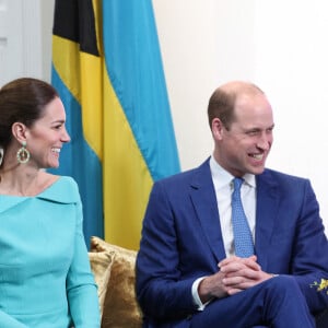 Catherine Kate Middleton et le prince William - Le duc et la duchesse de Cambridge rencontrent Philip Davis, le premier ministre des Bahamas, dans le cadre de leur voyage dans les Caraïbes le 24 mars 2022 