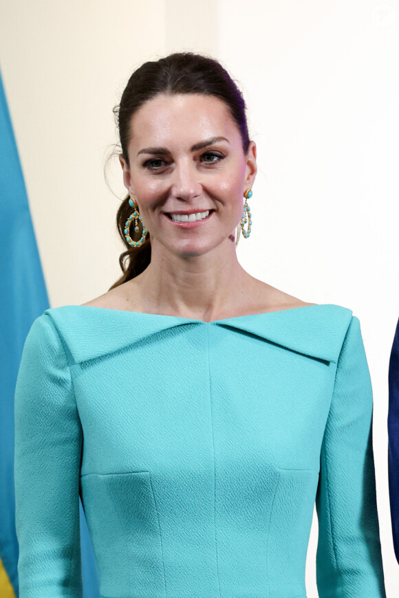 Catherine Kate Middleton - Le duc et la duchesse de Cambridge rencontrent Philip Davis, le premier ministre des Bahamas, dans le cadre de leur voyage dans les Caraïbes le 24 mars 2022 