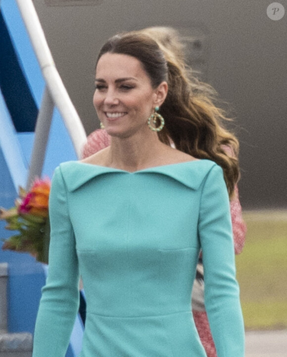 Le prince William, duc de Cambridge, et Catherine (Kate) Middleton, duchesse de Cambridge, arrivent aux Bahamas, dernière tape de leur voyage officiel dans les Caraïbes. Nassau, le 24 mars 2022. 