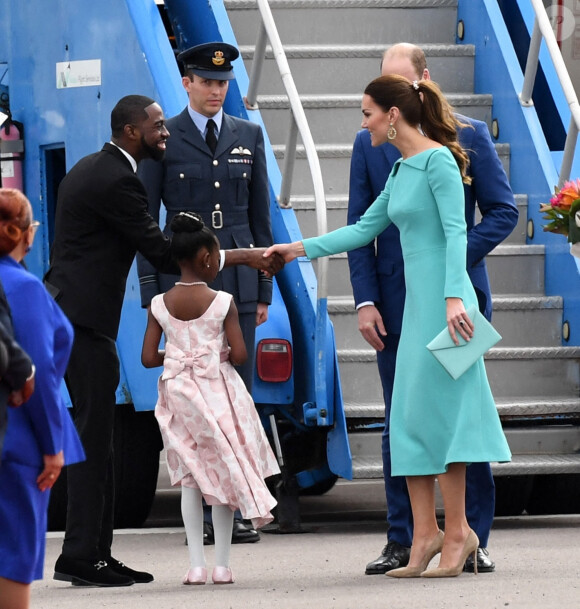 Le prince William, duc de Cambridge, et Catherine (Kate) Middleton, duchesse de Cambridge, arrivent aux Bahamas, dernière tape de leur voyage officiel dans les Caraïbes. Nassau, le 24 mars 2022. 