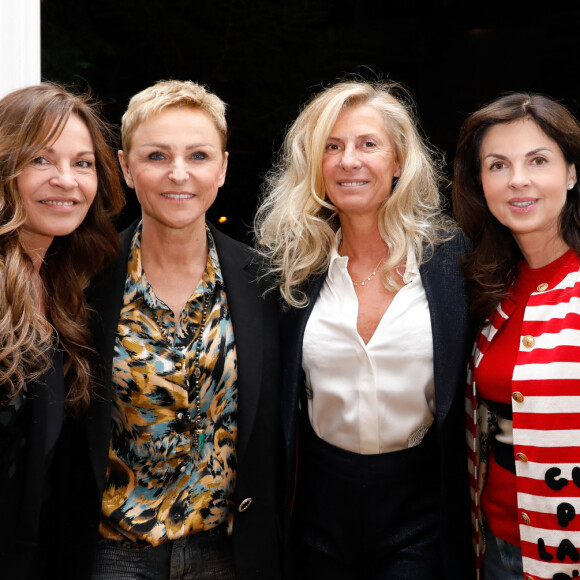 Exclusif - Nathalie Boutot (Femme de P. Sébastien), Karin Reigner, Laurence Adjadj, Caroline Barclay - Vernissage de l'exposition de Isabelle Bartoli "Le flou est une invitation à la curiosité" à la Galerie de l'Exil à Paris le 24 mars 2022. © Marc Ausset-Lacroix/Bestimage