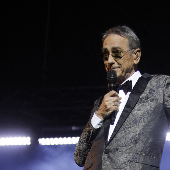 Alain Chamfort "Dandy Symphonique" en concert au Grand Rex à Paris. Le 23 mars 2022 © Denis Guignebourg / Bestimage 