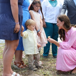 Le prince William, duc de Cambridge, et Catherine (Kate) Middleton, duchesse de Cambridge, visitent l'église évangélique Daystar Abaco aux Bahamas, pour en savoir plus sur l'impact de l'ouragan Dorian en 2019. Abaco, le 2022. 