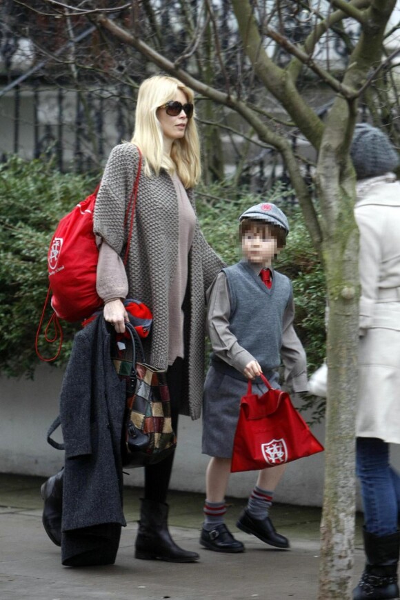 Claudia Schiffer à Londres le 19 janvier 2010 avec son fils Caspar
