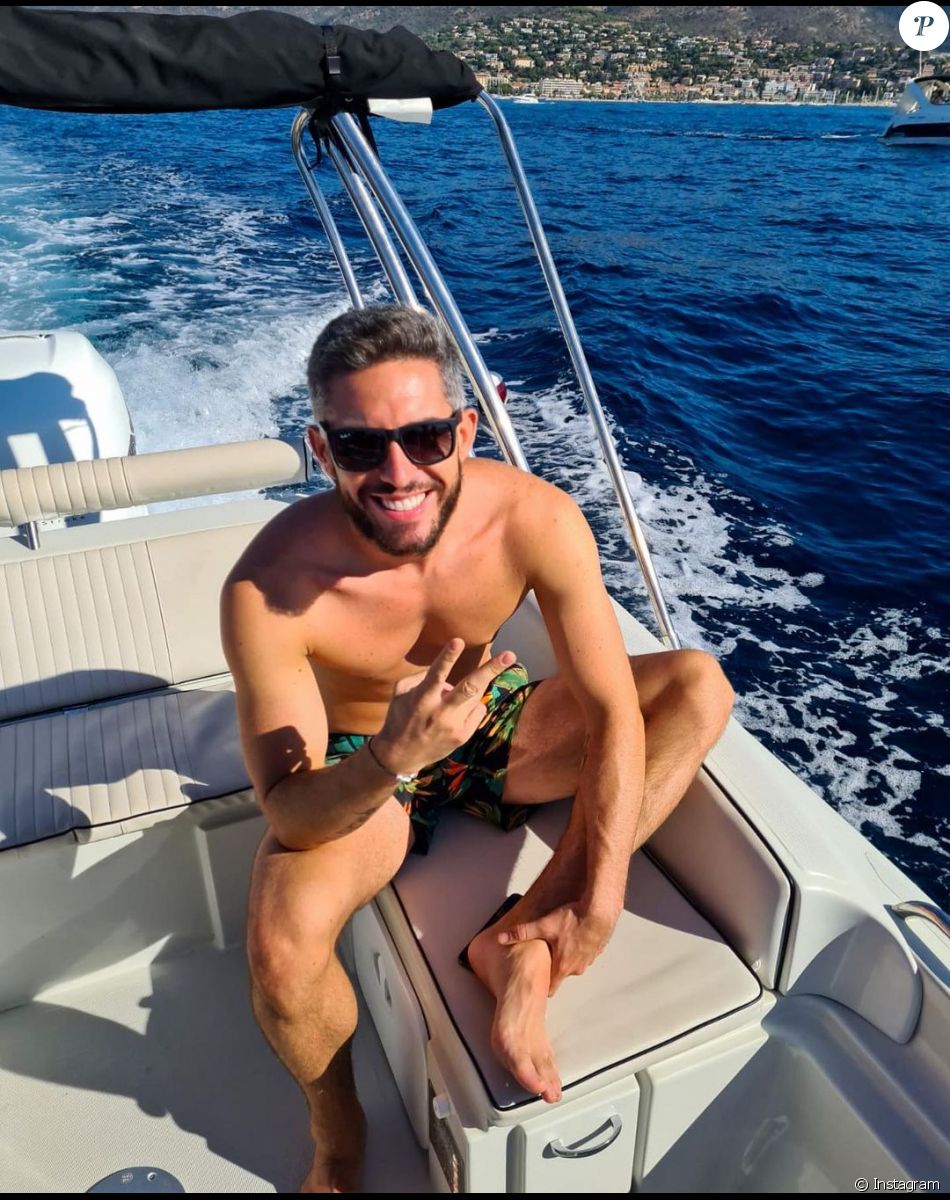 Florian de "Mariés au premier regard" sur un bateau