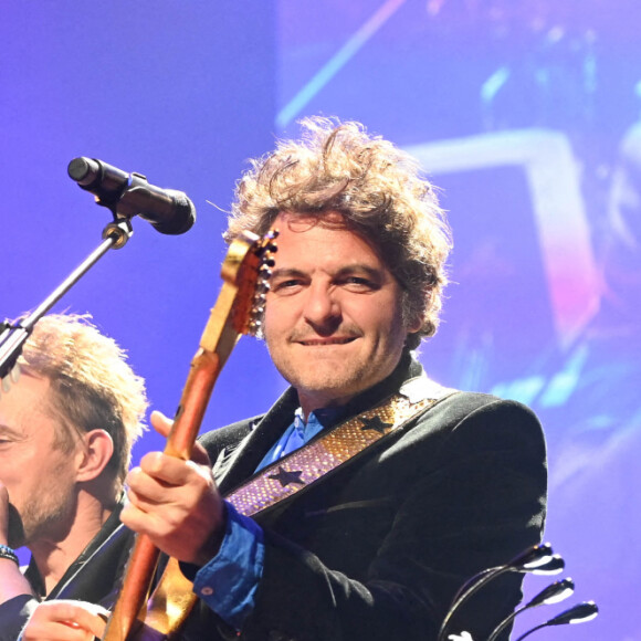 Greg Zlap et Matthieu Chedid - Concert de Vladimir Cosma pour ses "Inoubliables musiques de film" au Grand Rex à Paris. Le 15 octobre 2021. © Coadic Guirec / Bestimage