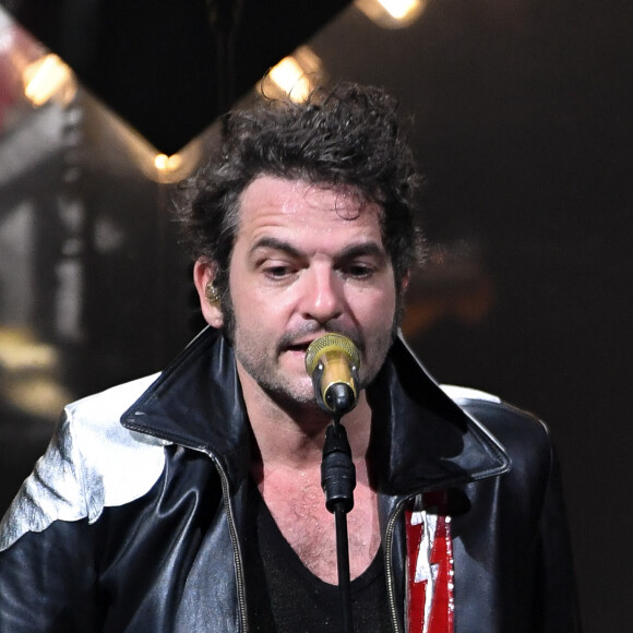 Matthieu Chedid en concert au palais Nikaia lors de sa tournée "Grand Petit Concert" à Nice le 24 novembre 2019. © Lionel Urman/Bestimage