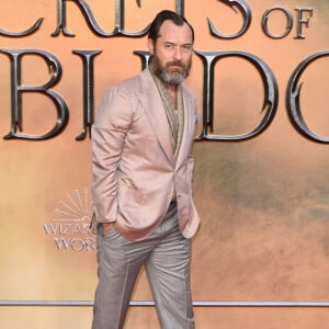 Jude Law - Première du film "Fantastic Beasts: The Secrets of Dumbledore" à Londres, le 29 mars 2022.