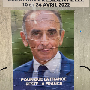 Eric Zemmour - Illustrations des affiches des candidats à l'élection présidentielle 2022 à Paris le 1er avril 2022. © Christophe Clovis / Bestimage 