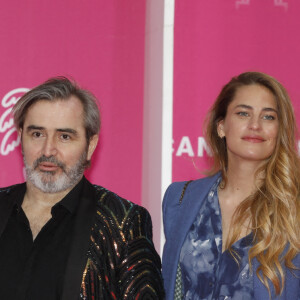 Solène Hébert, Arnaud Henriet, Jennifer Lauret, et Ingrid Chauvin - 5e saison du Festival International des Séries "Canneseries" à Cannes, le 2 avril 2022. © Denis Guignebourg/Bestimage