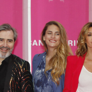 Solène Hébert, Jennifer Lauret, Ingrid Chauvin et Arnaud Henriet - 5e saison du Festival International des Séries "Canneseries" à Cannes, le 2 avril 2022. © Denis Guignebourg/Bestimage