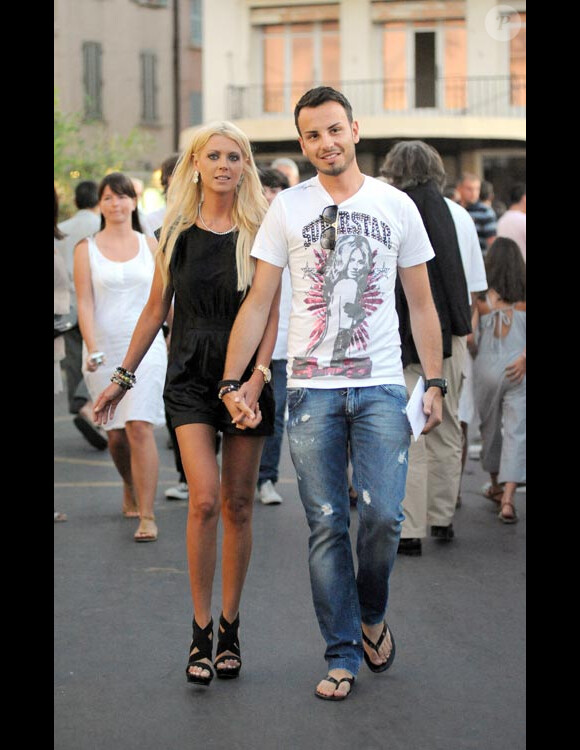 Tara Reid avec son fiancé Michael Axtmann en juillet 2009 à Saint Tropez
