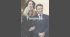 Emmanuel et Brigitte Macron en jeans baskets pour des câlins dans les vestiaires
