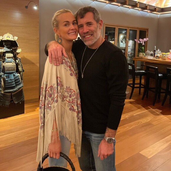 Laeticia Hallyay et Jalil Lespert sont toujours aussi amoureux, un an et demi après leur rencontre @ Instagram / Laeticia Hallyday