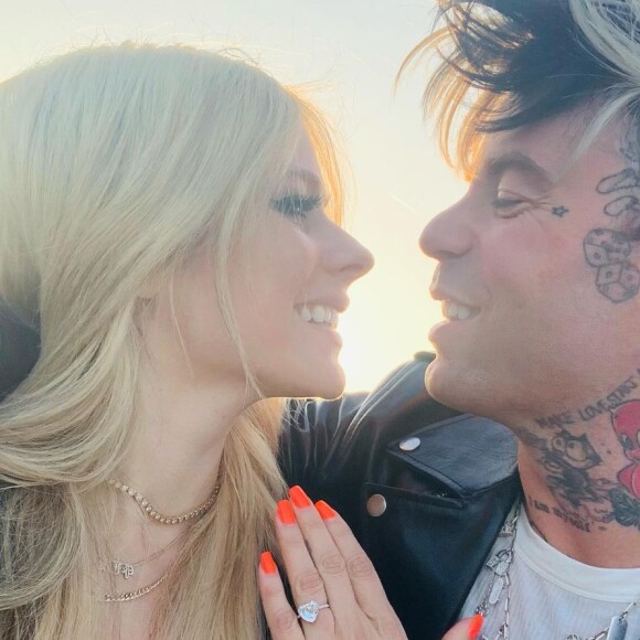 Avril Lavigne et Mod Sun se sont fiancés à Paris le 27 mars 2022. @ Instagram / Mod Sun