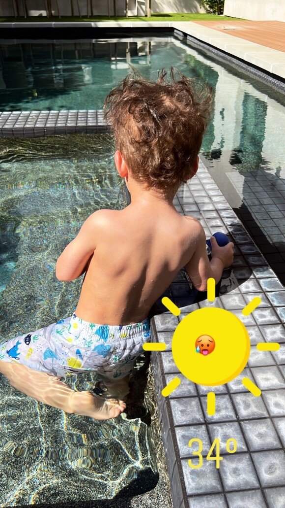 Matt Pokora a partagé la photo de son fils Isaiah profitant de la piscine sous une chaleur caniculaire ! @ Instagram / Matt Pokora