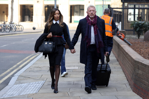 Boris Becker et sa compagne Lilian de Carvahlo Monteiro arrivent au tribunal à Londres, le 21 mars 2022.