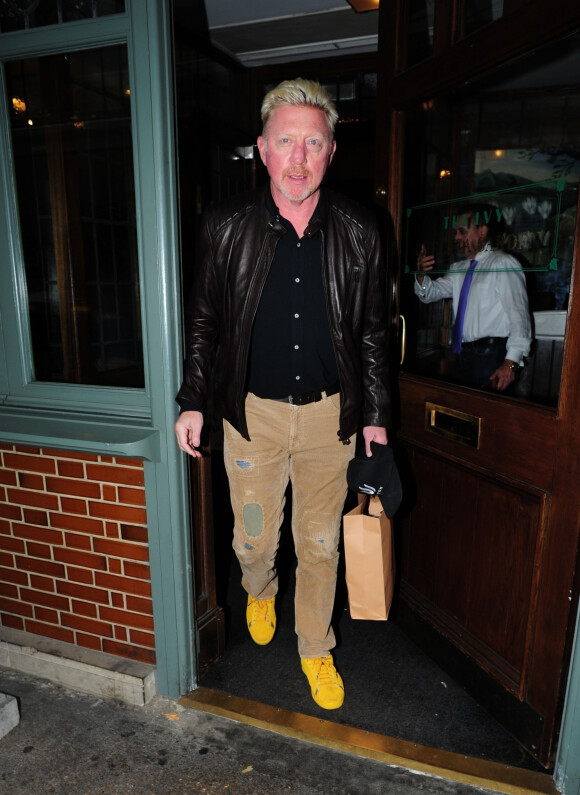 Exclusif - Boris Becker quitte le restaurant Ivy Chelsea Garden à Londres le 16 septembre 2019.