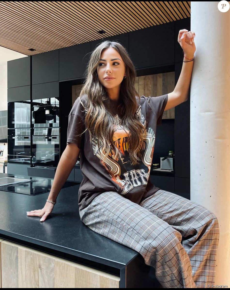Lena ("La Villa des Coeurs Brisés") sur Instagram