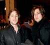 Fabien Cahen (à droite) et Thomas Dutronc au défilé de mode Francesco smalto 2005/2006.