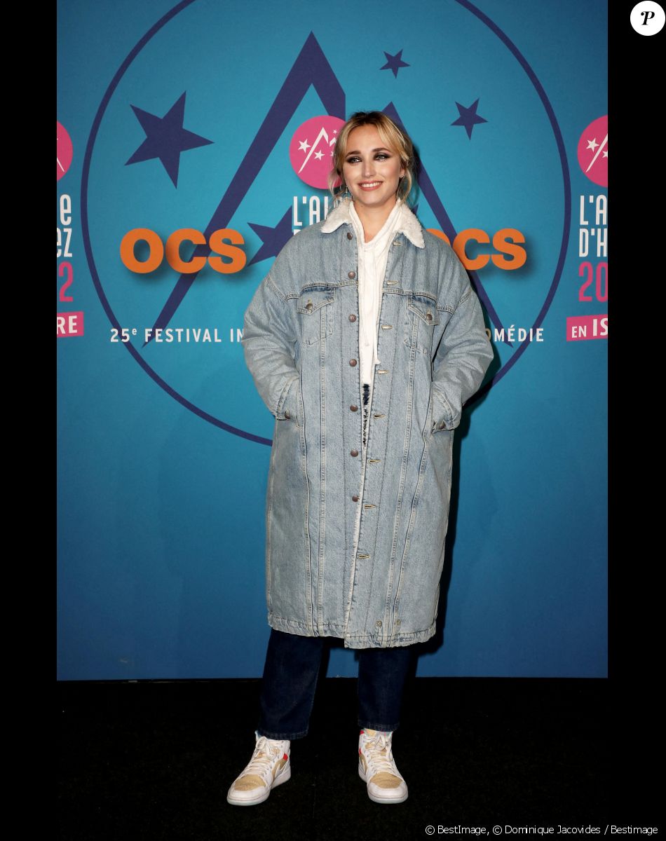Chloé Jouannet - Photocall de la soirée lors de la 25ème édition du Festival international du film de comédie de l'Alpe d'Huez le 20 janvier 2022 © Dominique Jacovides / Bestimage