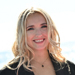 Chloé Jouannet lors du photocall de "Derby Girl" dans le cadre de Canneseries saison 3 au Palais des Festivals à Cannes le 12 octobre 2020. © Bruno Bebert / Bestimage 
