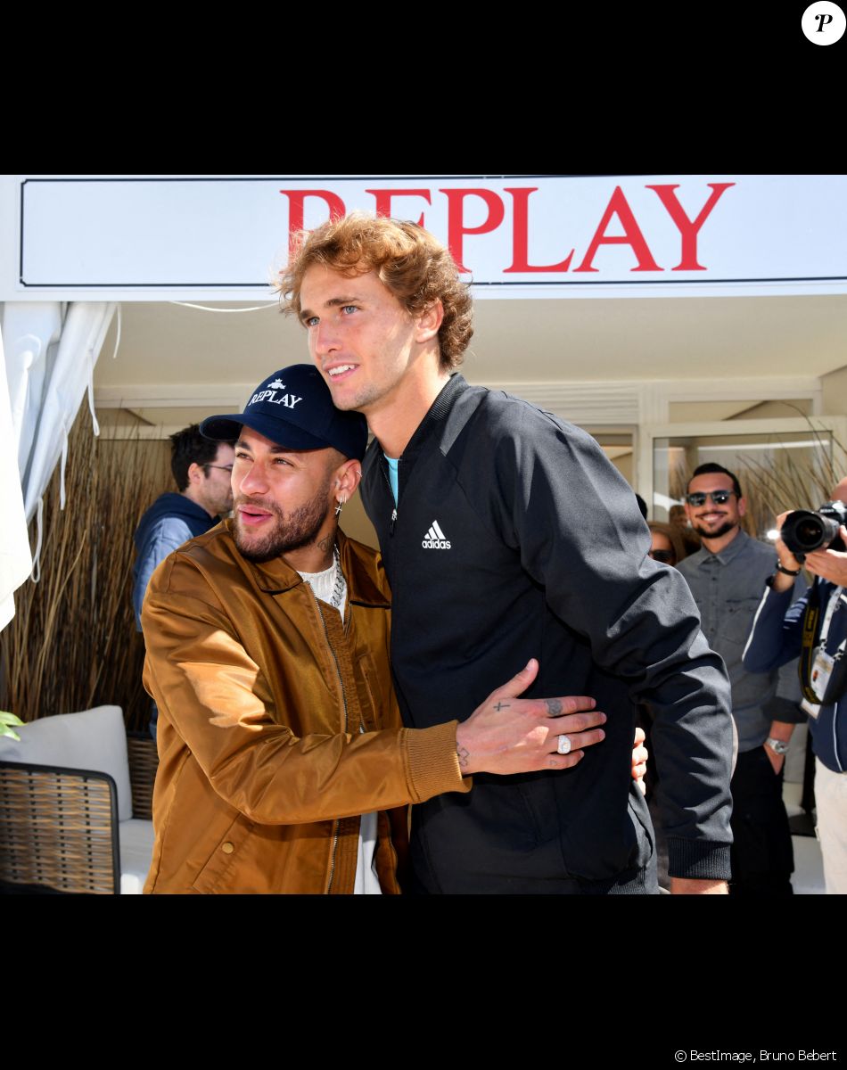 Neymar et Alexander Zverev - Tennis : Les célébrités assistent à la 115ème édition du Rolex Monte-Carlo Masters à Monaco le 11 avril 2022 © Bruno Bebert / Bestimage