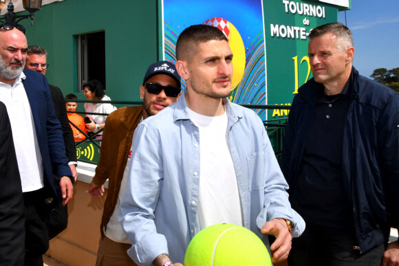 Neymar et Marco Verratti - Tennis : Les célébrités assistent à la 115ème édition du Rolex Monte-Carlo Masters à Monaco le 11 avril 2022 © Bruno Bebert / Bestimage