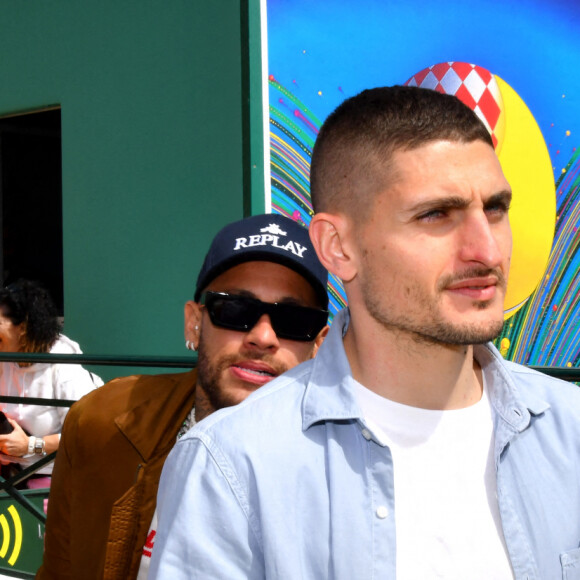 Neymar et Marco Verratti - Tennis : Les célébrités assistent à la 115ème édition du Rolex Monte-Carlo Masters à Monaco le 11 avril 2022 © Bruno Bebert / Bestimage