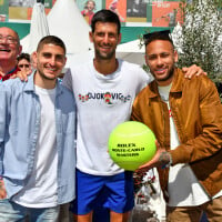Neymar avec Marco Verratti et sa femme Jessica à Monaco pour une partie de jongles... avec Novak Djokovic !