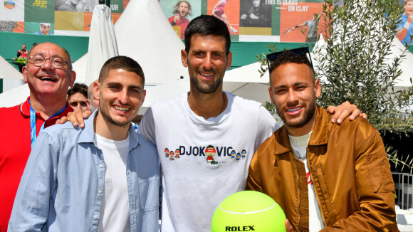 Neymar avec Marco Verratti et sa femme Jessica à Monaco pour une partie de jongles... avec Novak Djokovic !