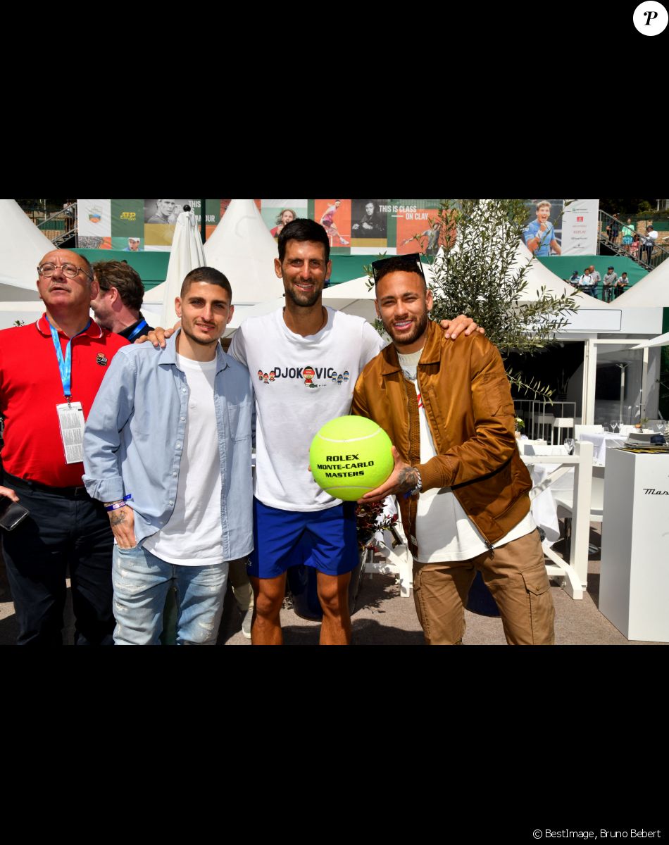 Marco Verratti, Neymar et Novak Djokovic - Tennis : Les célébrités assistent à la 115ème édition du Rolex Monte-Carlo Masters à Monaco le 11 avril 2022 © Bruno Bebert / Bestimage