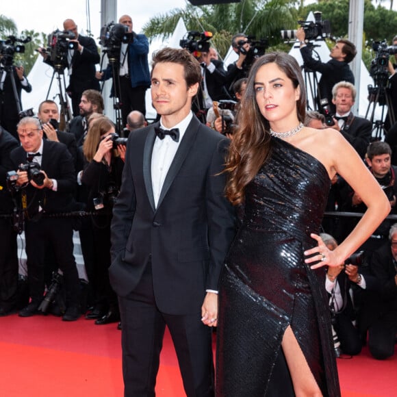 Anouchka Delon (Robe Elie Saab) et son compagnon Julien Dereims - Montée des marches du film "A Hidden Life" lors du 72ème Festival International du Film de Cannes. Le 19 mai 2019 © Borde / Bestimage 